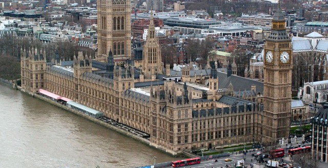 Westminster_palace_s.jpg